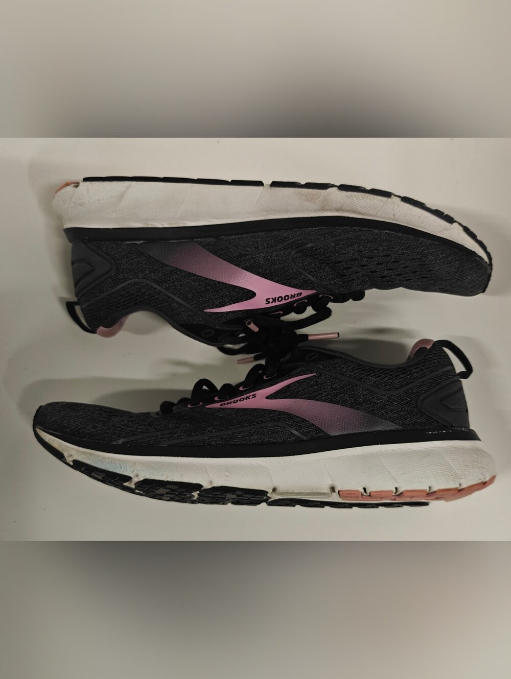 Brooks Transmit 3 Women’s 9.5 Black Lilac Running Shoes 1203501B077